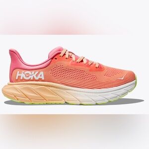 Hoka Arahi 7 Women's Coral Running Shoes